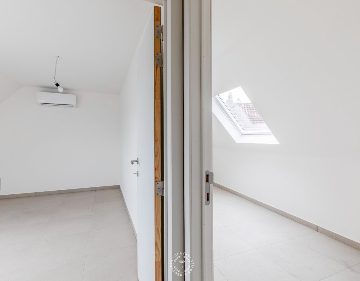 Zeer ruim twee slaapkamer appartement met een label A