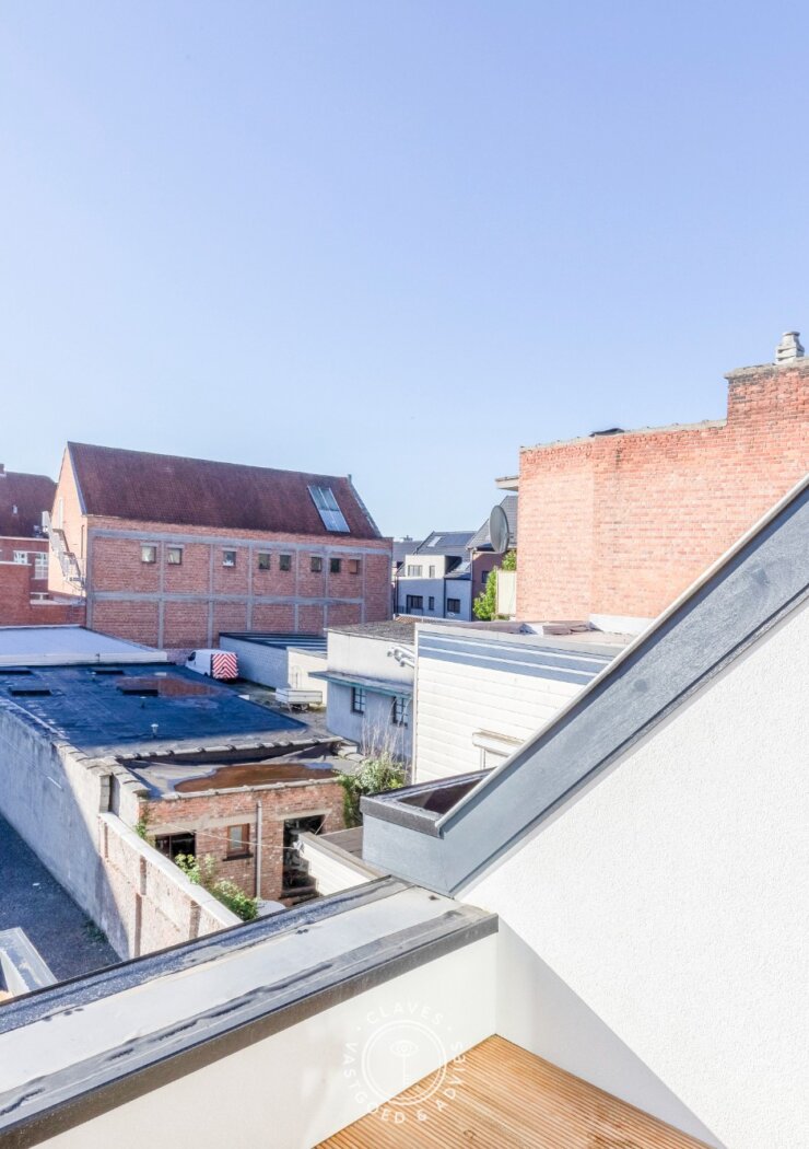 Zeer ruim twee slaapkamer appartement met een label A