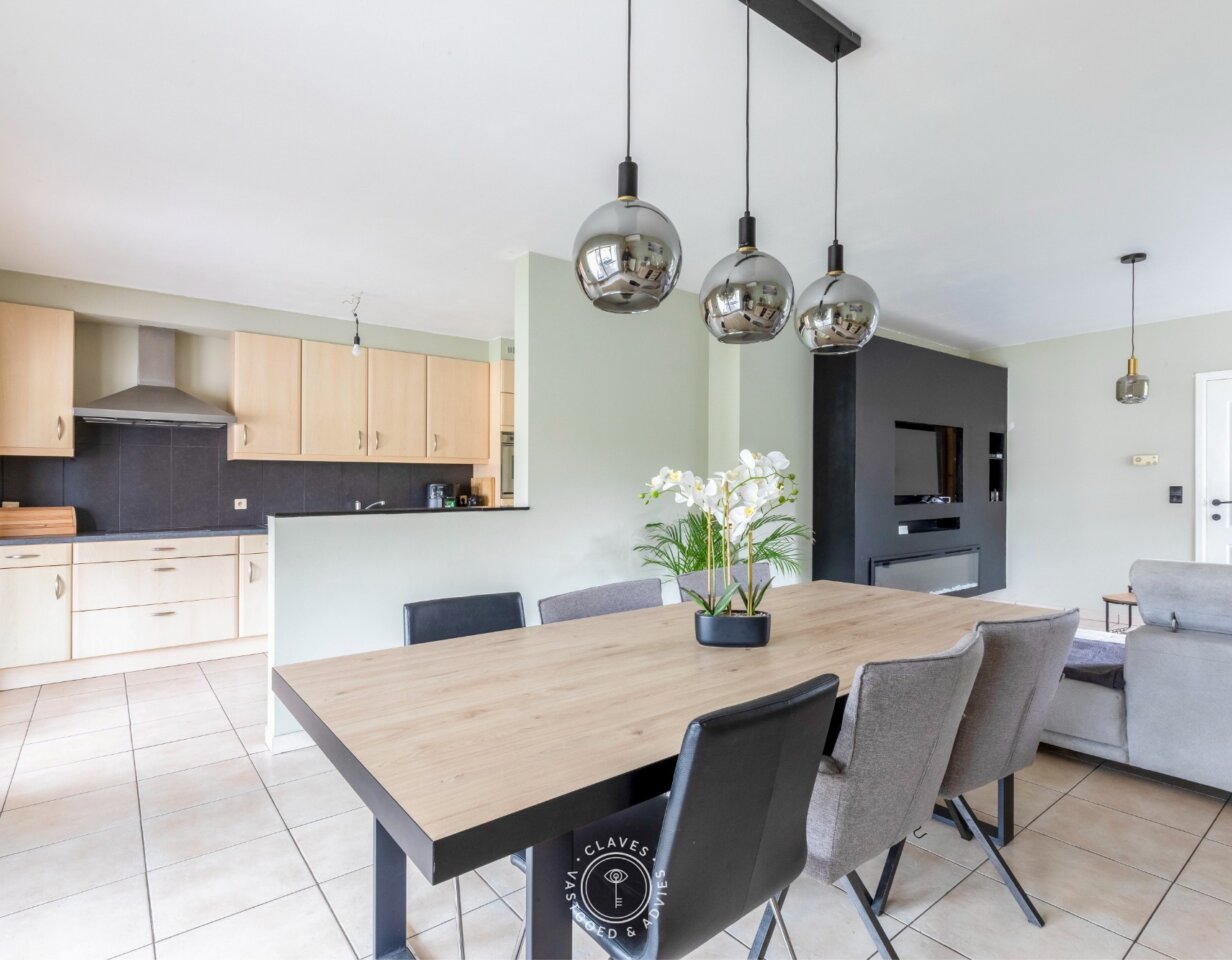 Kwalitatieve woning met 3 slaapkamers, tuin en garage