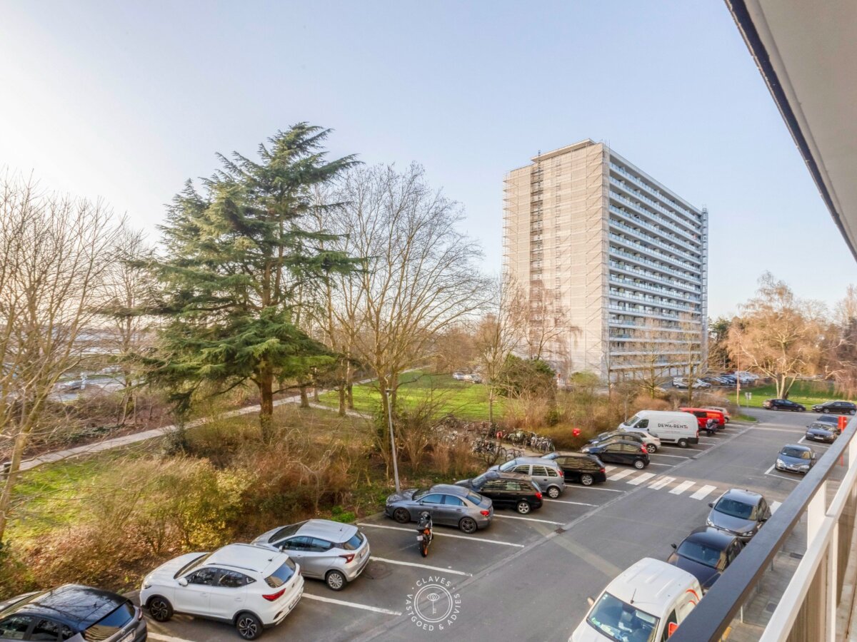 Ruim en lichtrijk hoekappartement met 2 slaapkamers