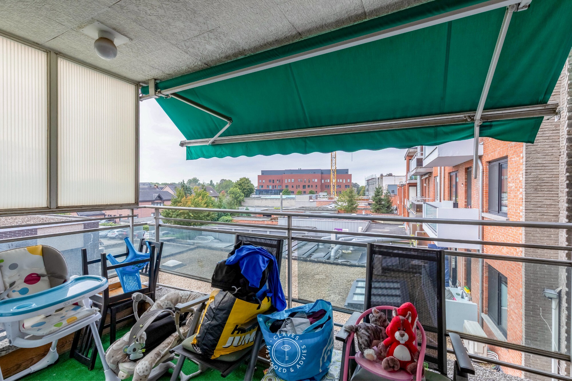 Interessante investeringseigendom in centrum Beveren met handelspand en 3 appartementen