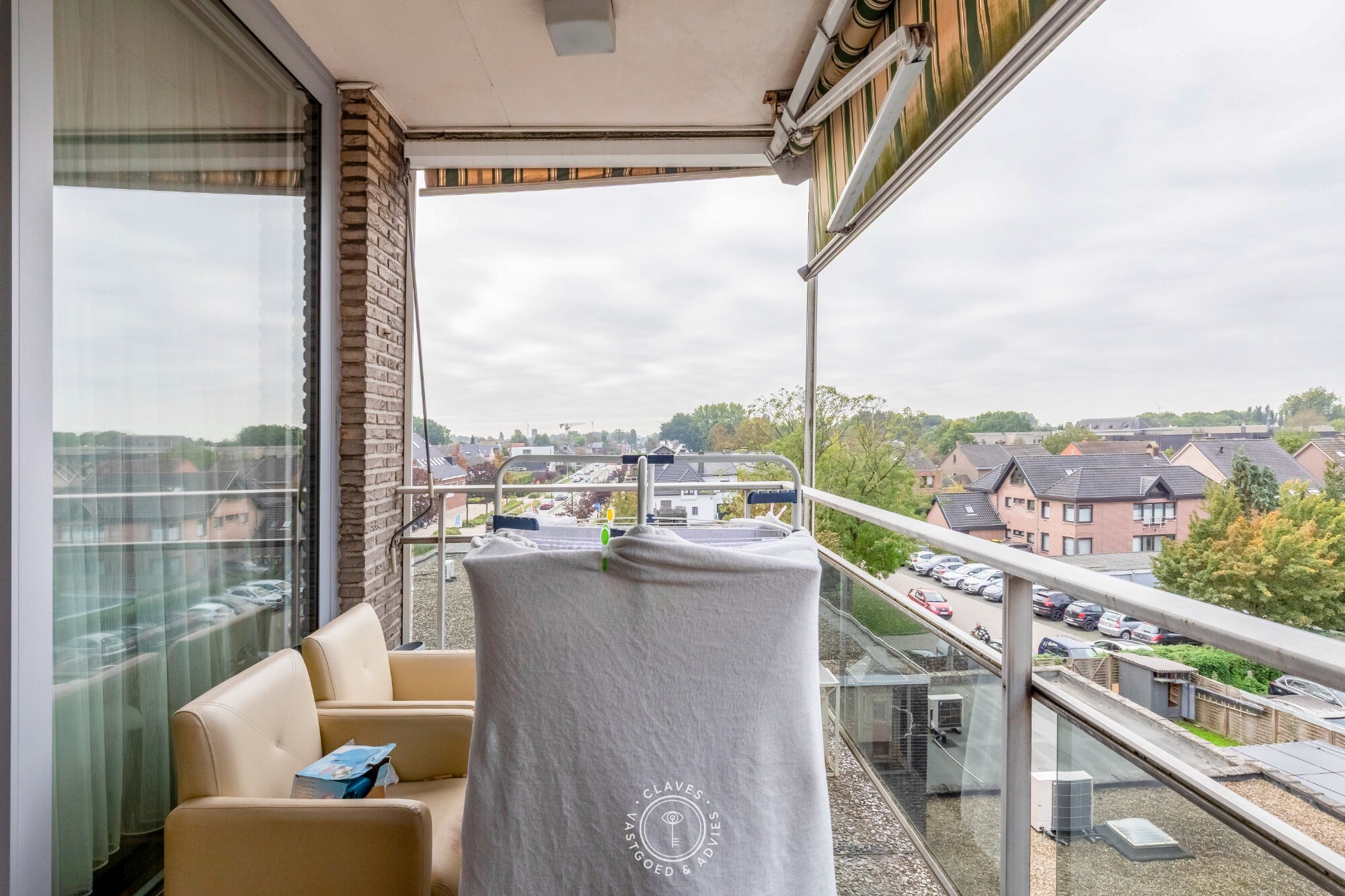 Interessante investeringseigendom in centrum Beveren met handelspand en 3 appartementen