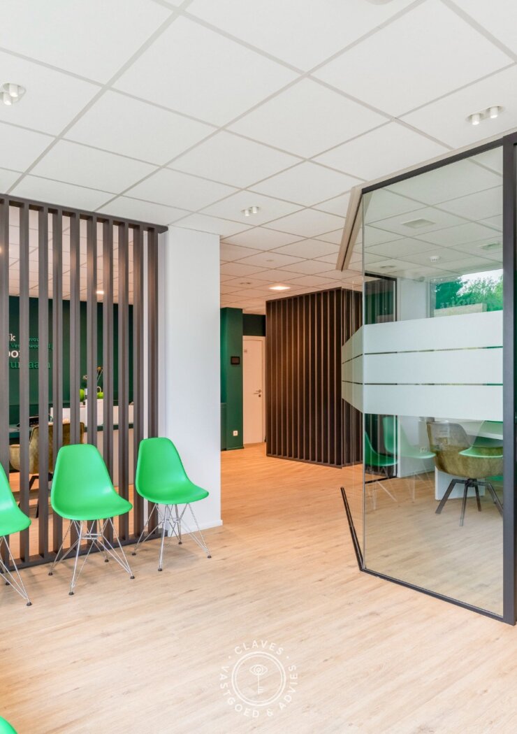 Interessante investeringseigendom in centrum Beveren met handelspand en 3 appartementen