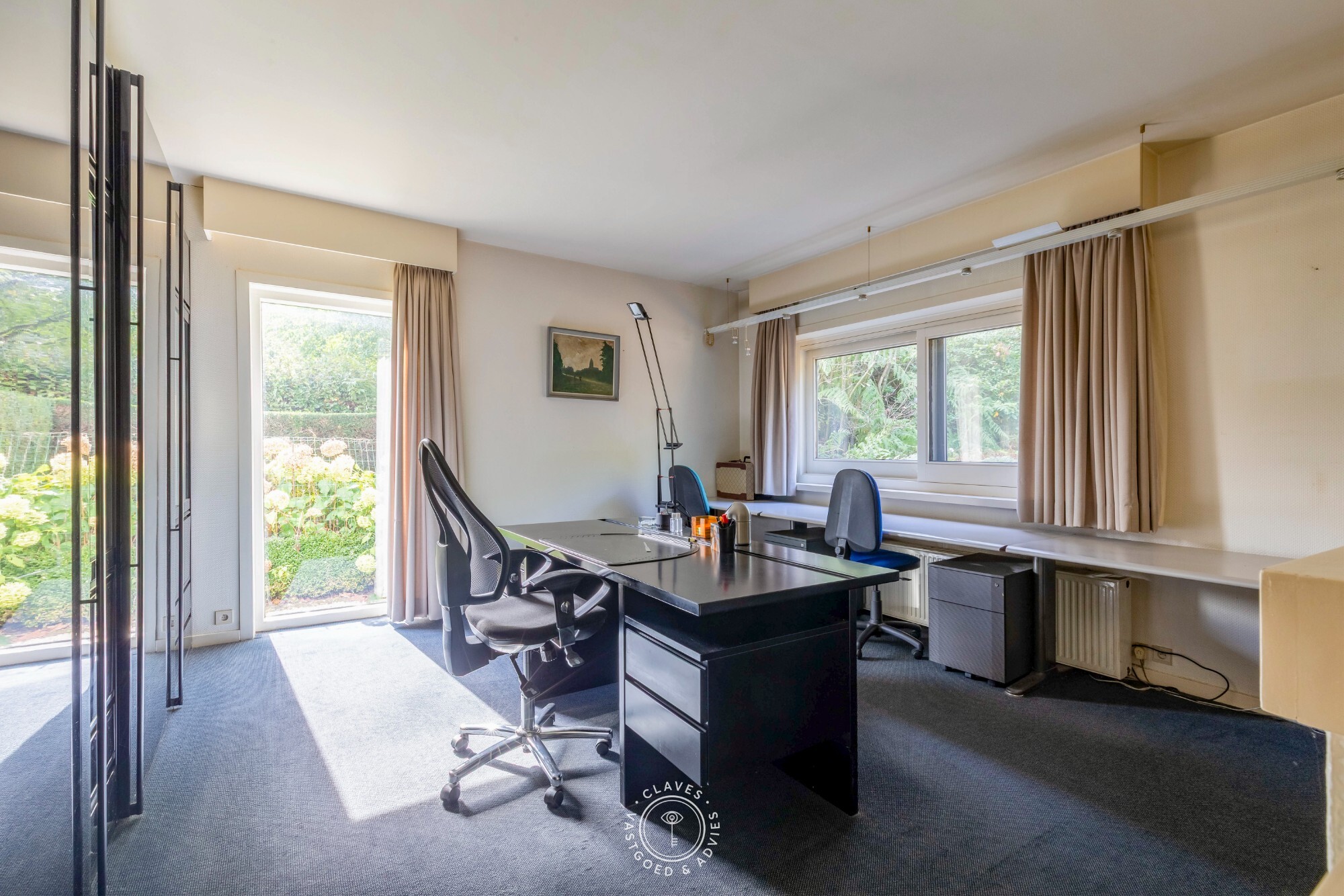 Residentiële villa op een uitzonderlijk groen perceel van meer dan 2.000 m² in de gegeerde Eikenlaan te Belsele