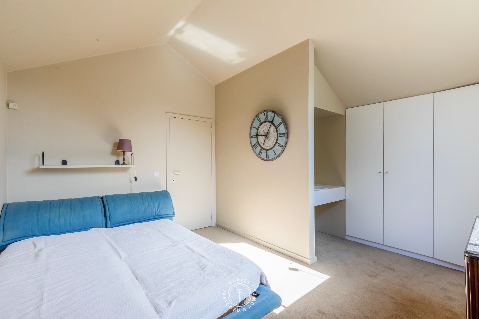 Residentiële villa op een uitzonderlijk groen perceel van meer dan 2.000 m² in de gegeerde Eikenlaan te Belsele