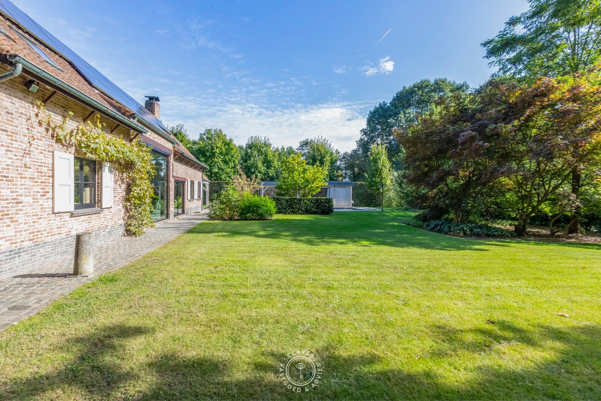 Villa met karakter, zwembad en een zee aan groen in Waasmunster