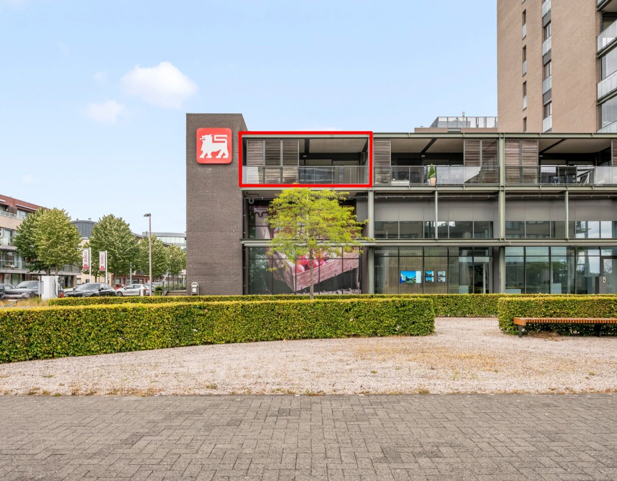 Lichtrijk appartement met Schelde-zicht, 2 slaapkamers en 2 parkeerplaatsen aan het Georges Van Dammeplein in Temse
