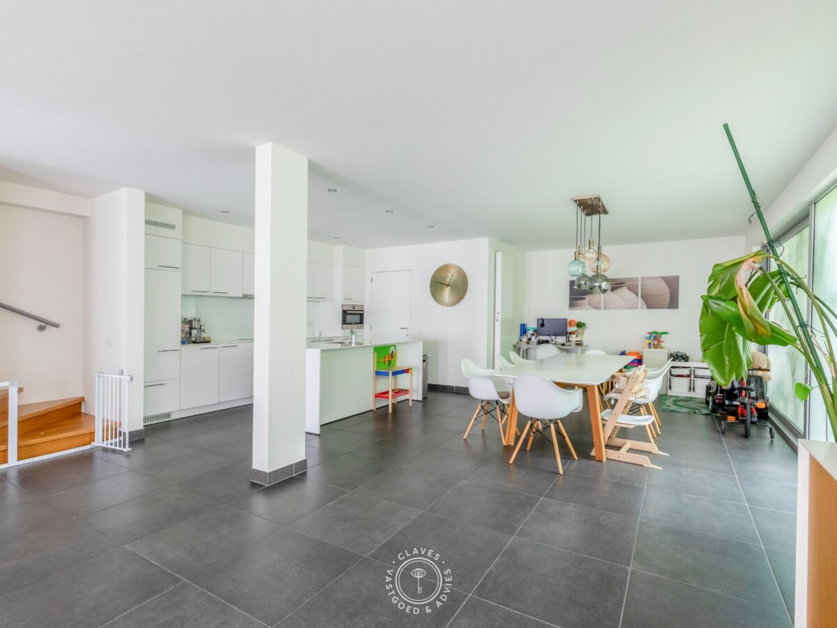 Verzorgd duplex appartement in residentie Hof ter Breien