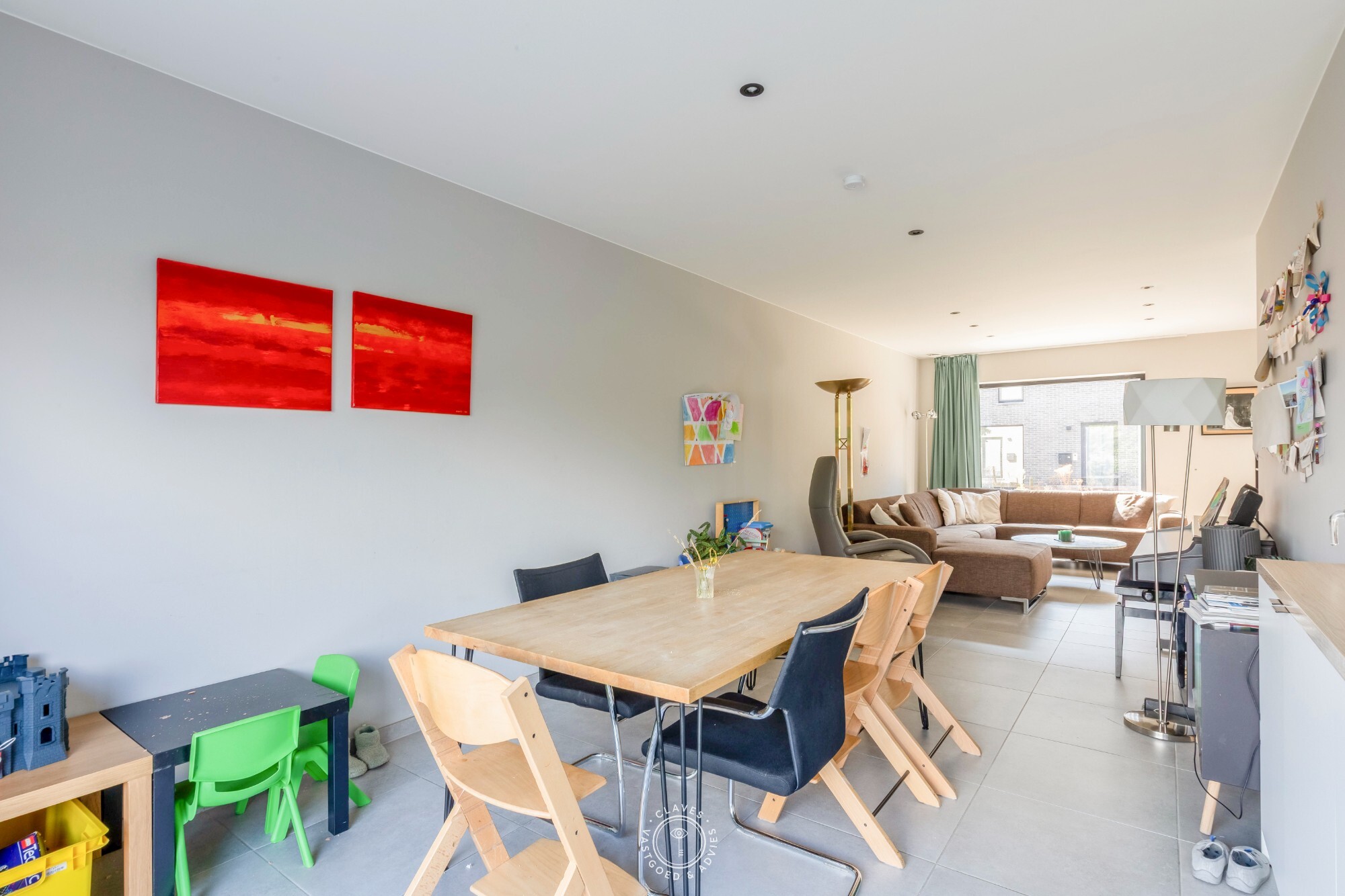 Praktische nieuwbouw woning met tuin en garage