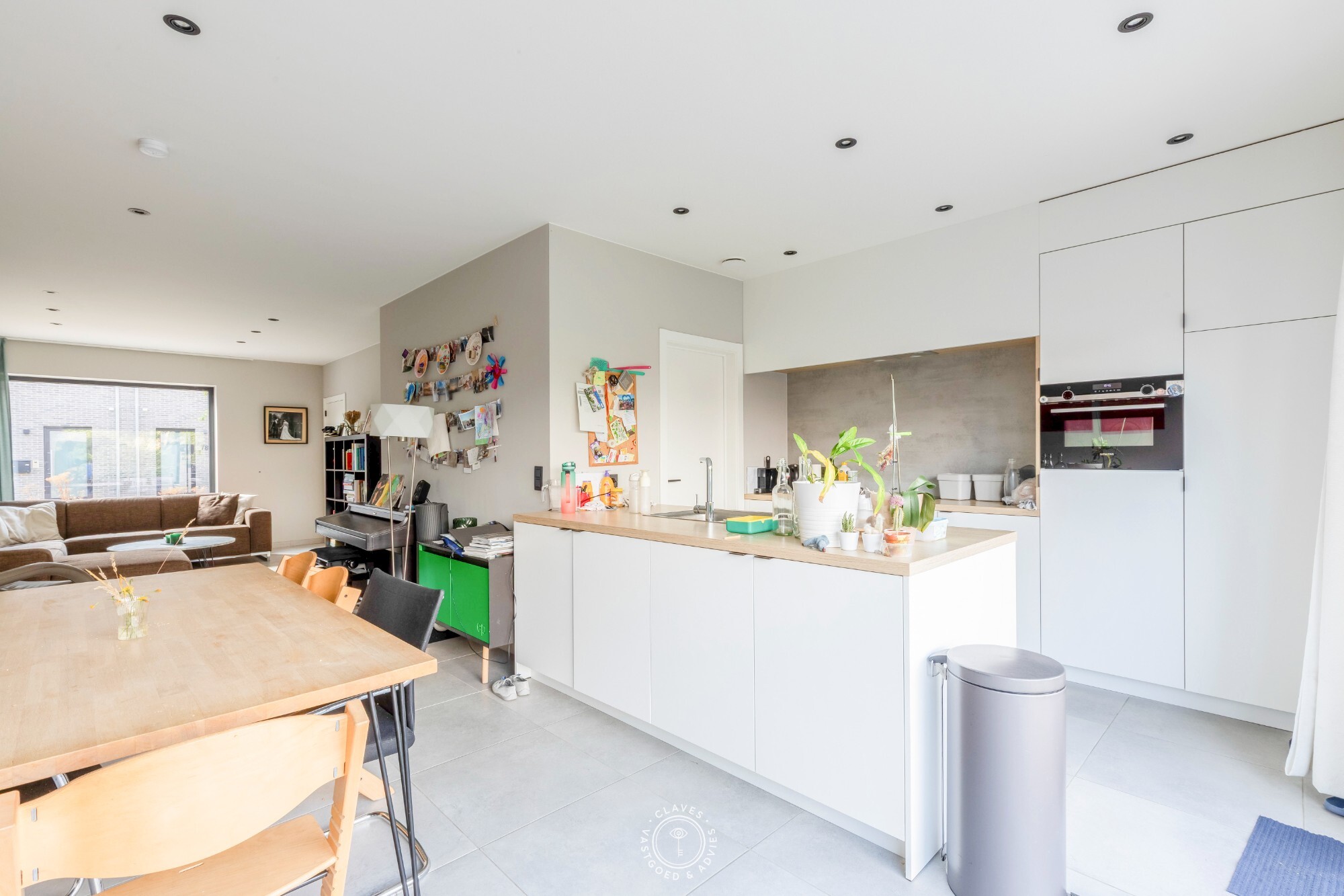 Praktische nieuwbouw woning met tuin en garage
