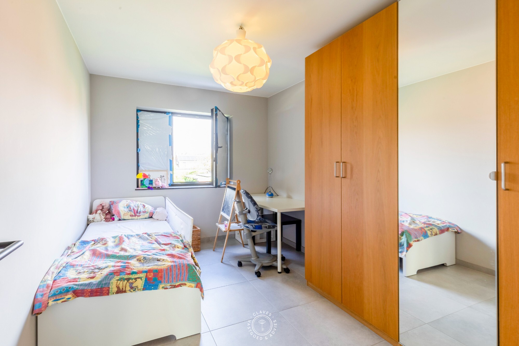 Praktische nieuwbouw woning met tuin en garage