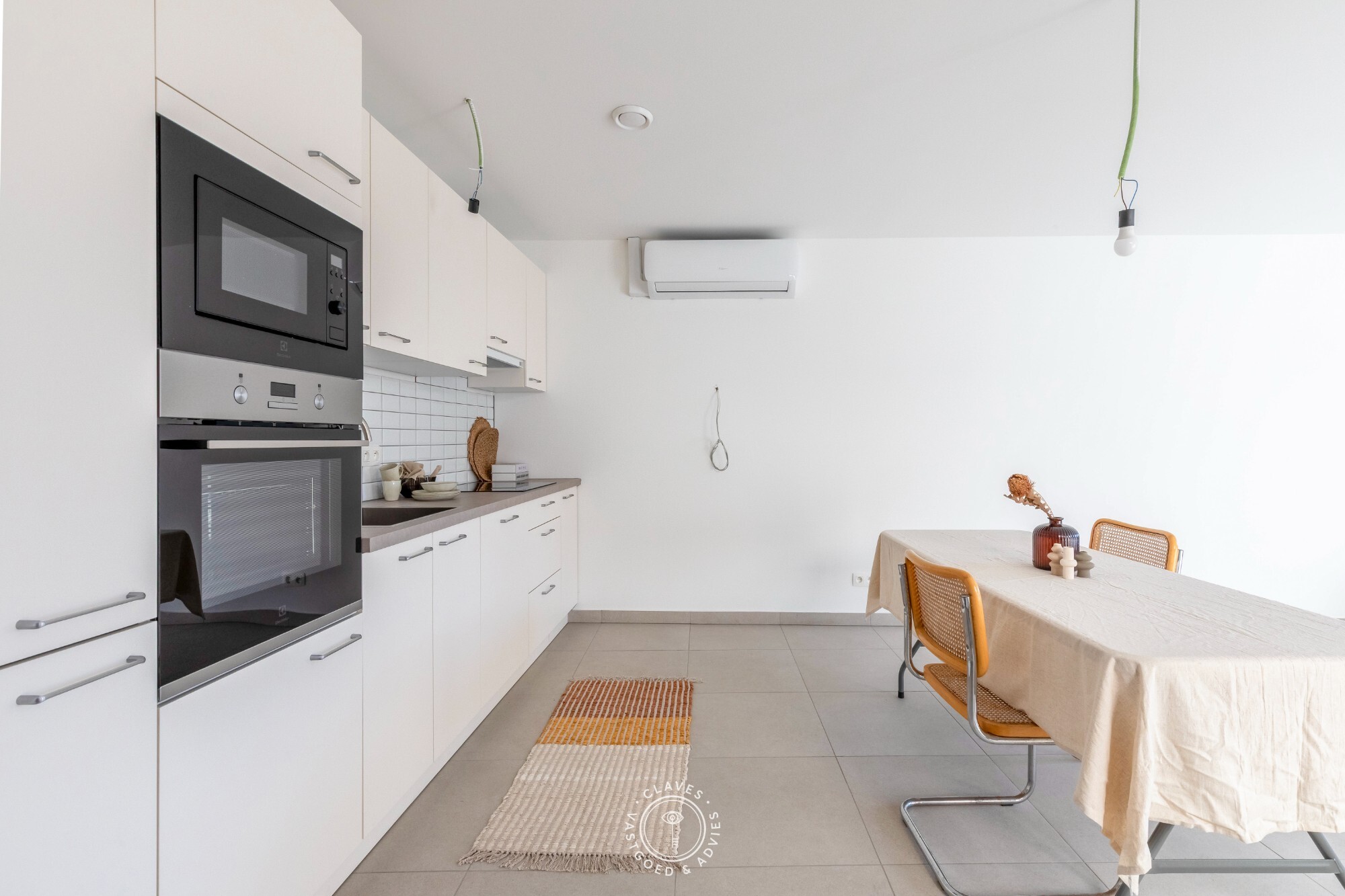 Ingrijpende energetische renovatie: gelijkvloers appartement met een zonnig terras aan 2%