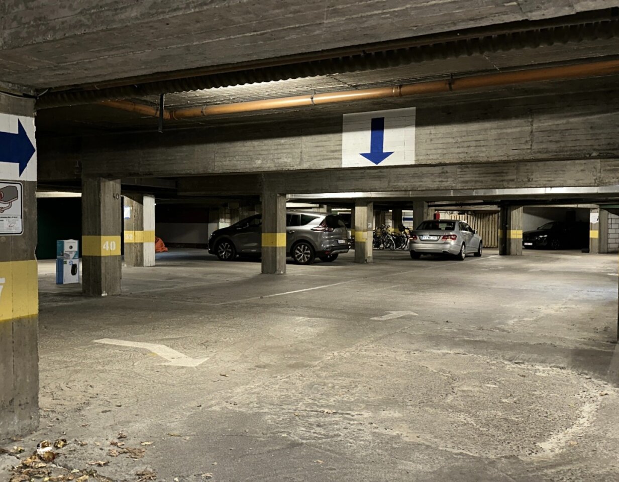 Centraal gelegen autostaanplaats
