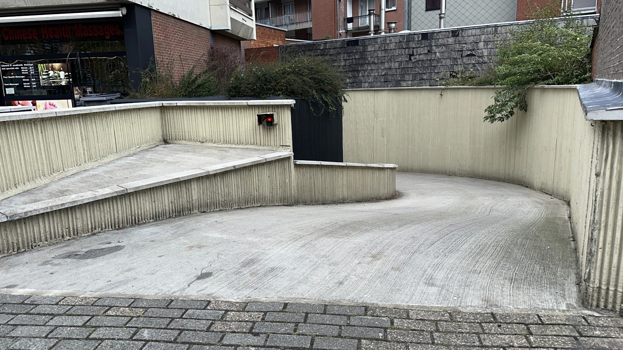 Centraal gelegen autostaanplaats