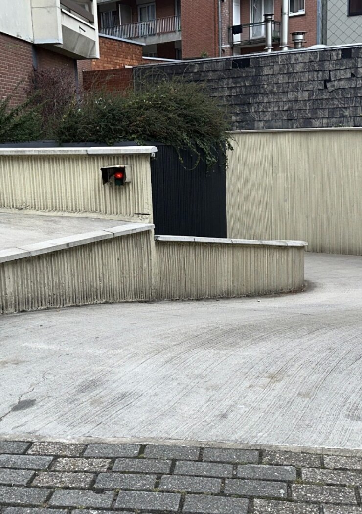 Centraal gelegen autostaanplaats