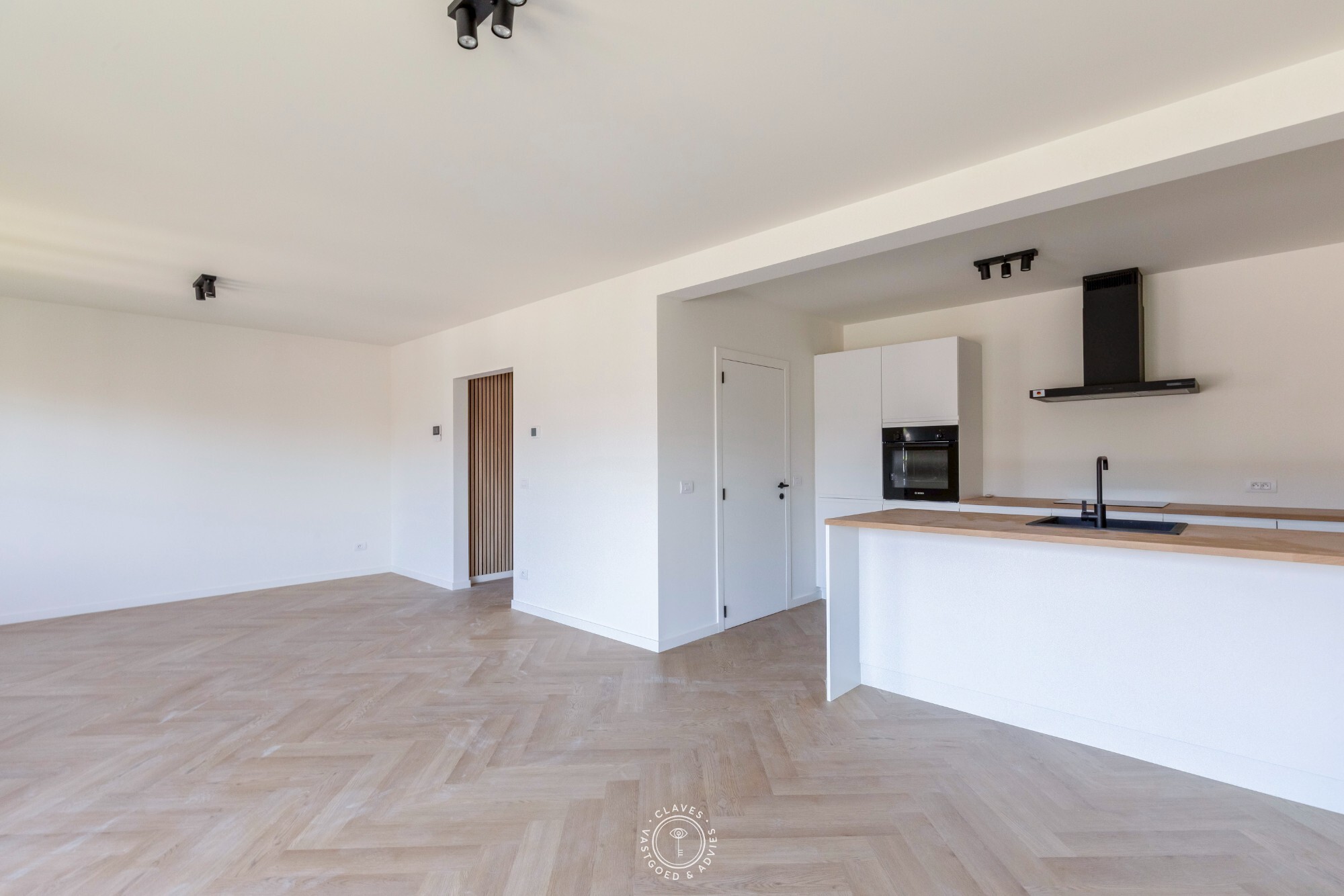 Doordacht drieslaapkamerappartement op residentiële locatie
