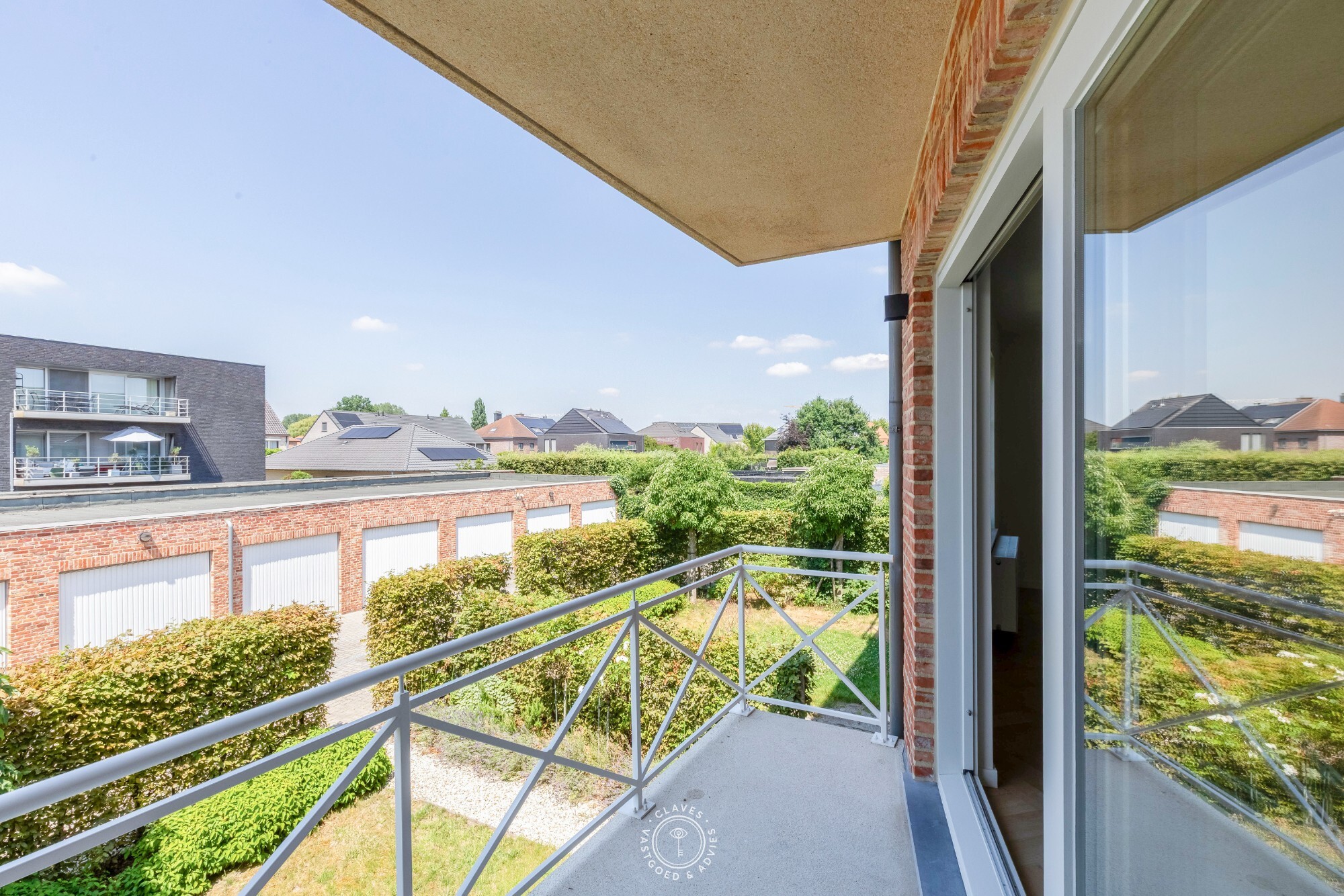 Doordacht drieslaapkamerappartement op residentiële locatie