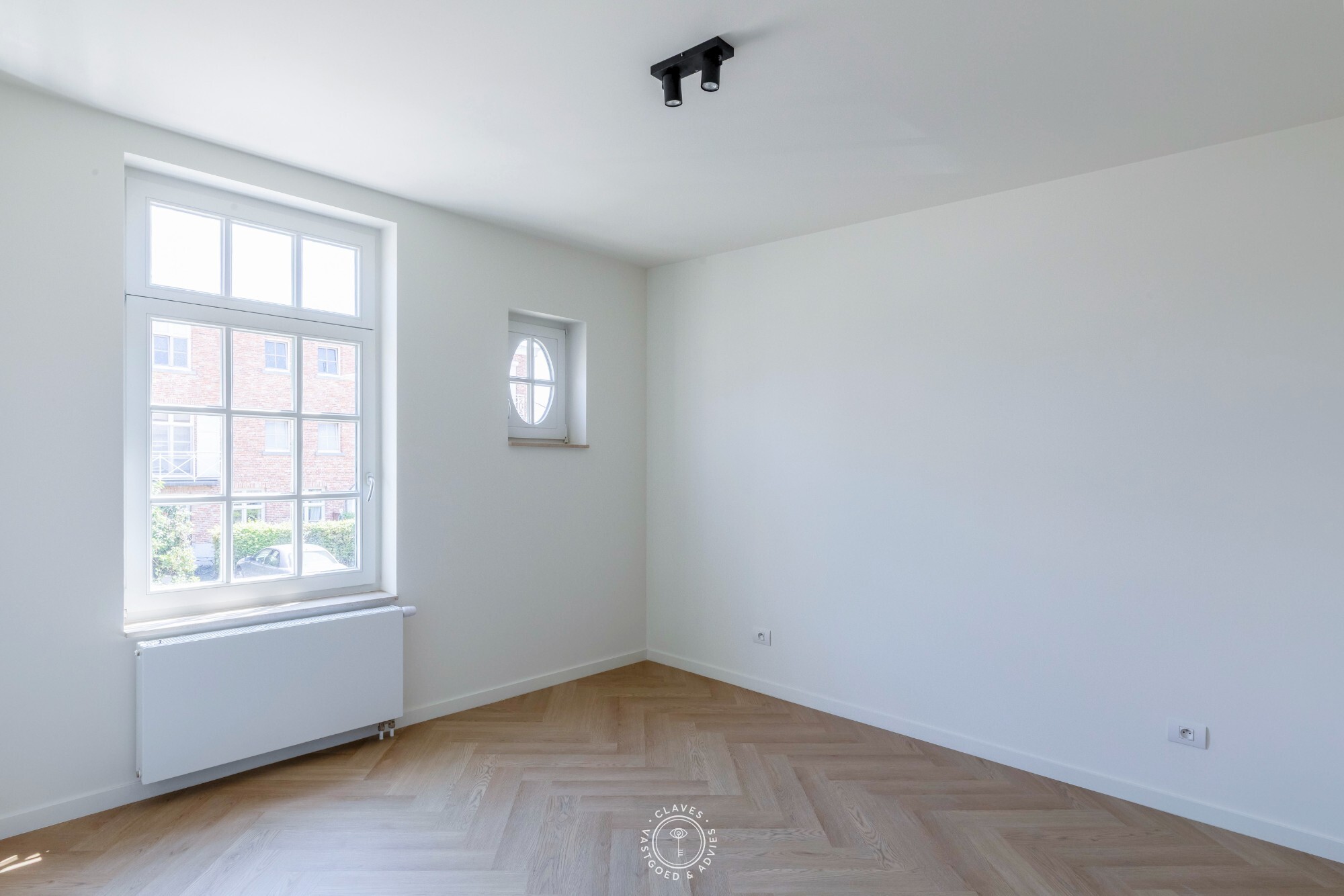Doordacht drieslaapkamerappartement op residentiële locatie