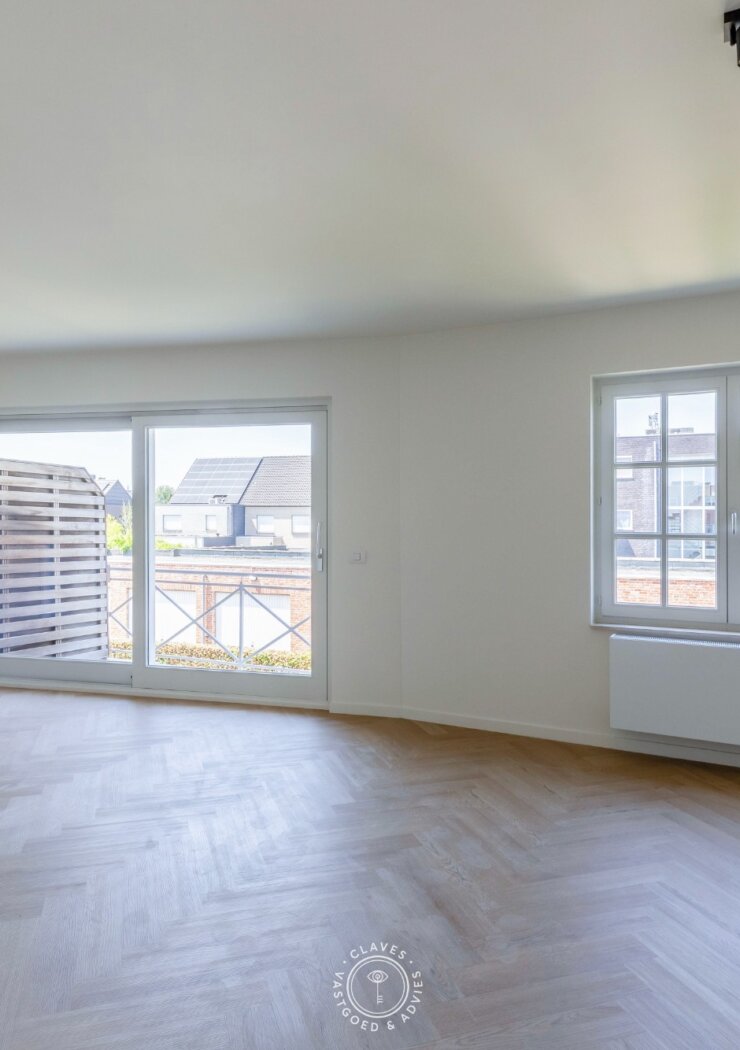 Doordacht drieslaapkamerappartement op residentiële locatie