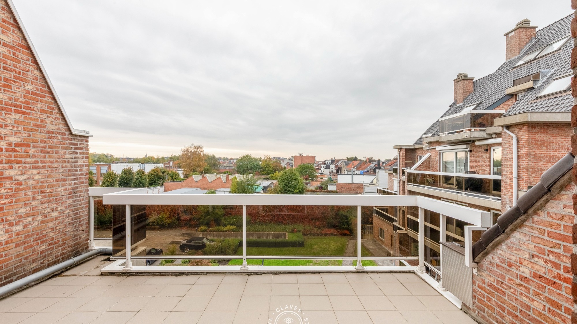 Terrasrijk appartement met staanplaats en berging