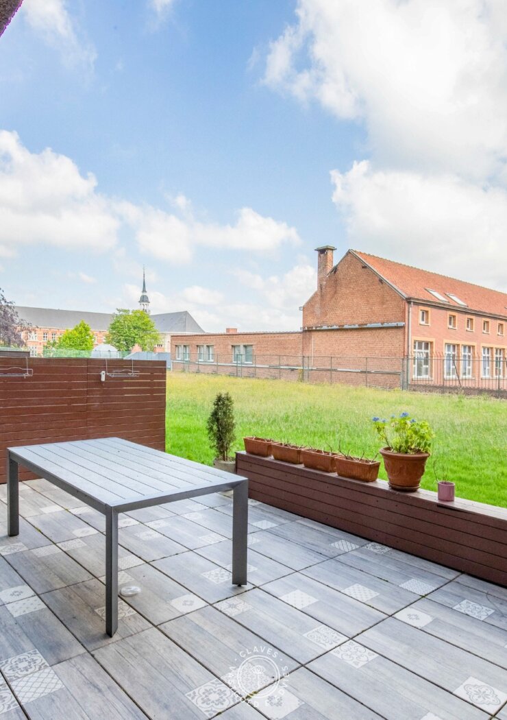 Ruim 3-slaapkamerappartement op interessante centrale ligging in Sint-Niklaas
